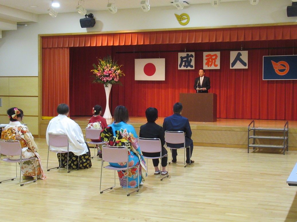 教育長のお祝いにもあったように、色々なことに挑戦し、困難にも負けず考え、努力を重なてくださいね！